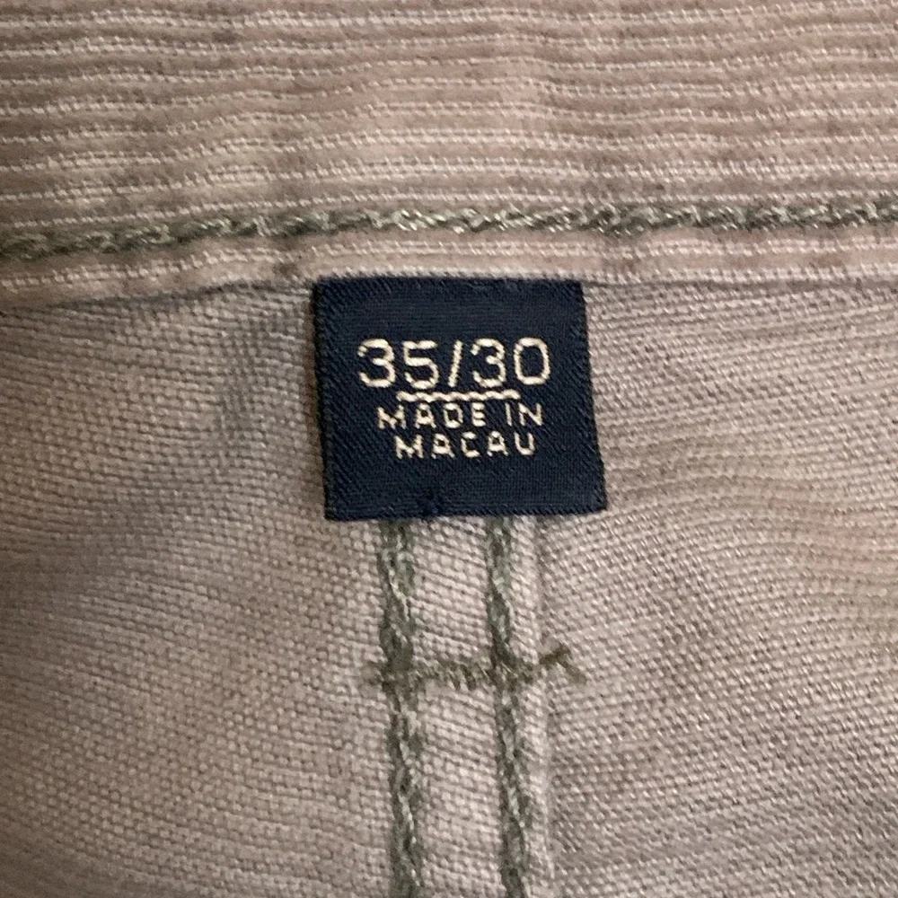 Banana Republic Boot Cut Corduroy Men Pants Size 35x30. Used Good Condition. - Picture 2 of 7
